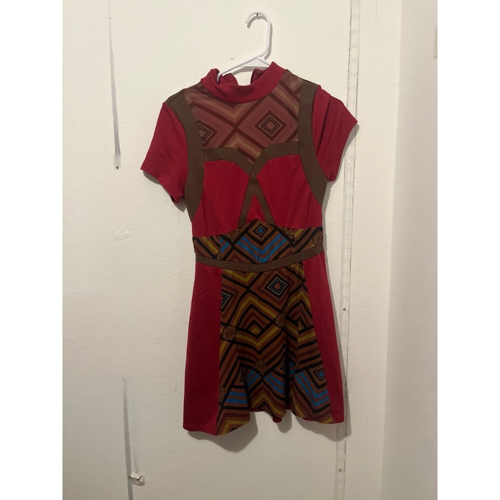 Her universe blank panther dress‎